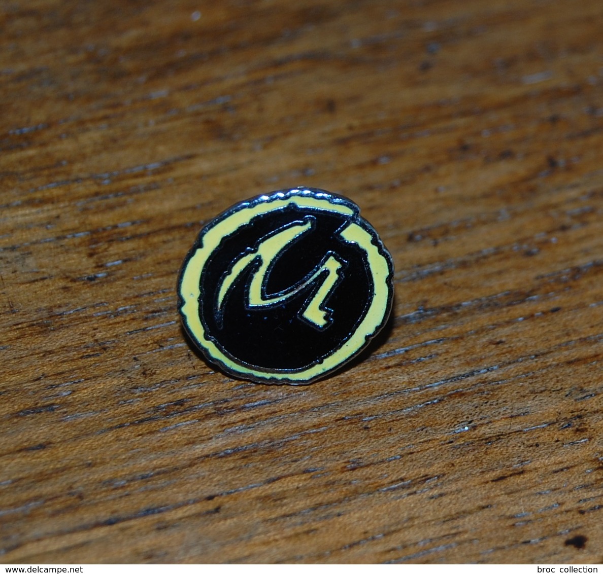 Pin's M, La Marque Jaune, Blake Et Mortimer, Corner B & M - Stripverhalen