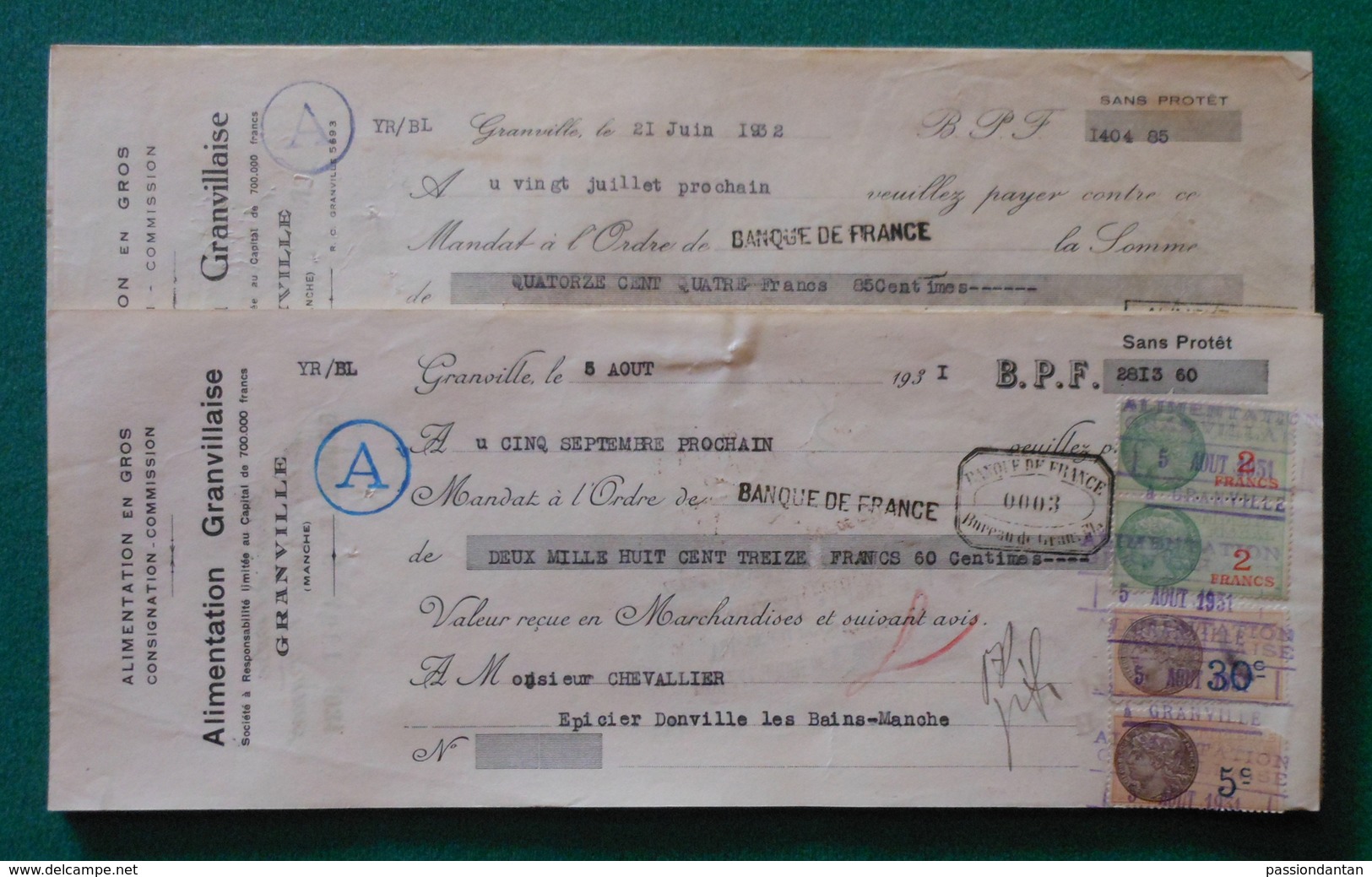 Dix Lettres De Change Avec Timbres Fiscaux Du Commerce Alimentation Granvillaise à Granville - Années 1930 - Bills Of Exchange