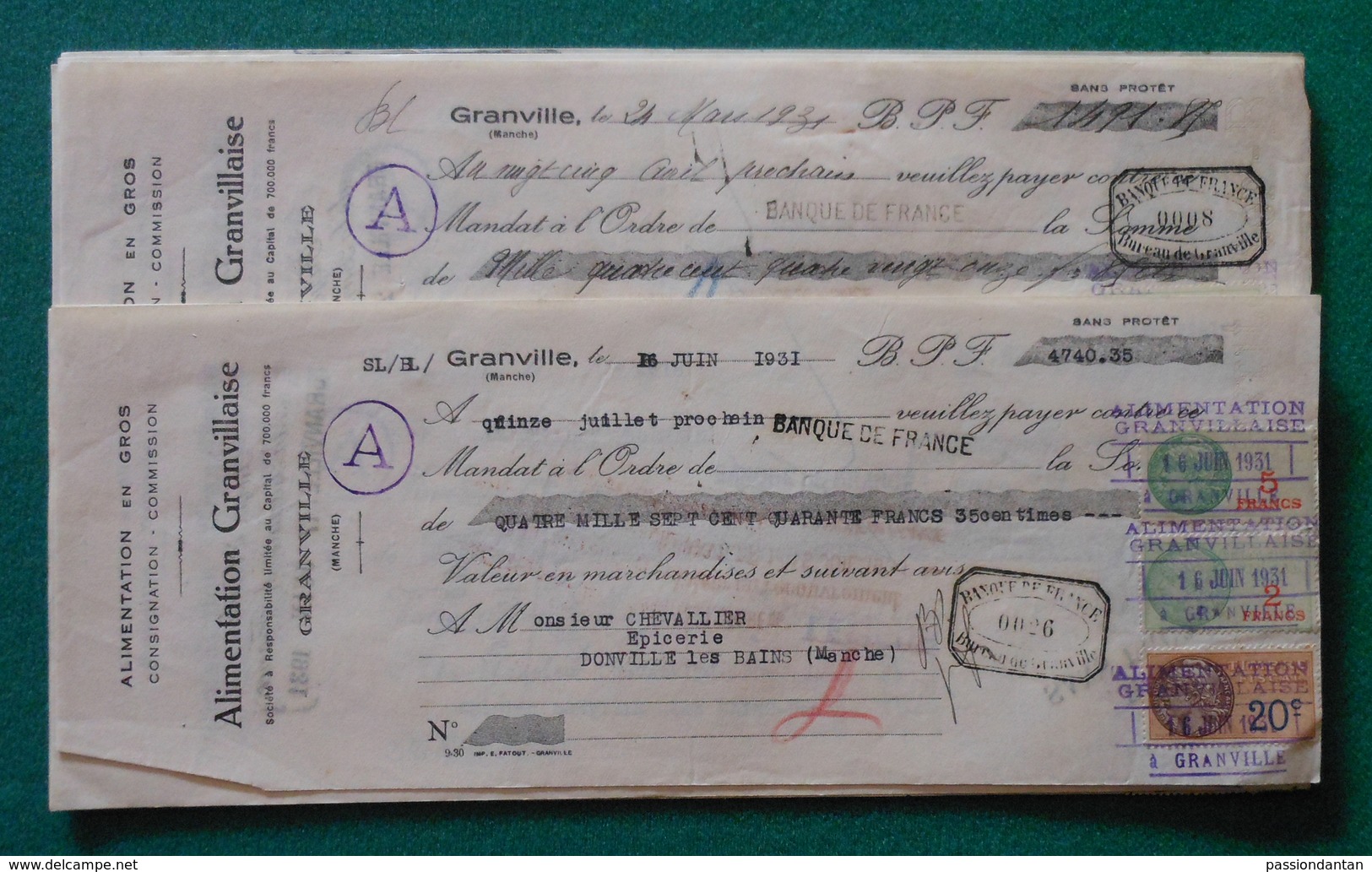 Dix Lettres De Change Avec Timbres Fiscaux Du Commerce Alimentation Granvillaise à Granville - Années 1930 - Bills Of Exchange