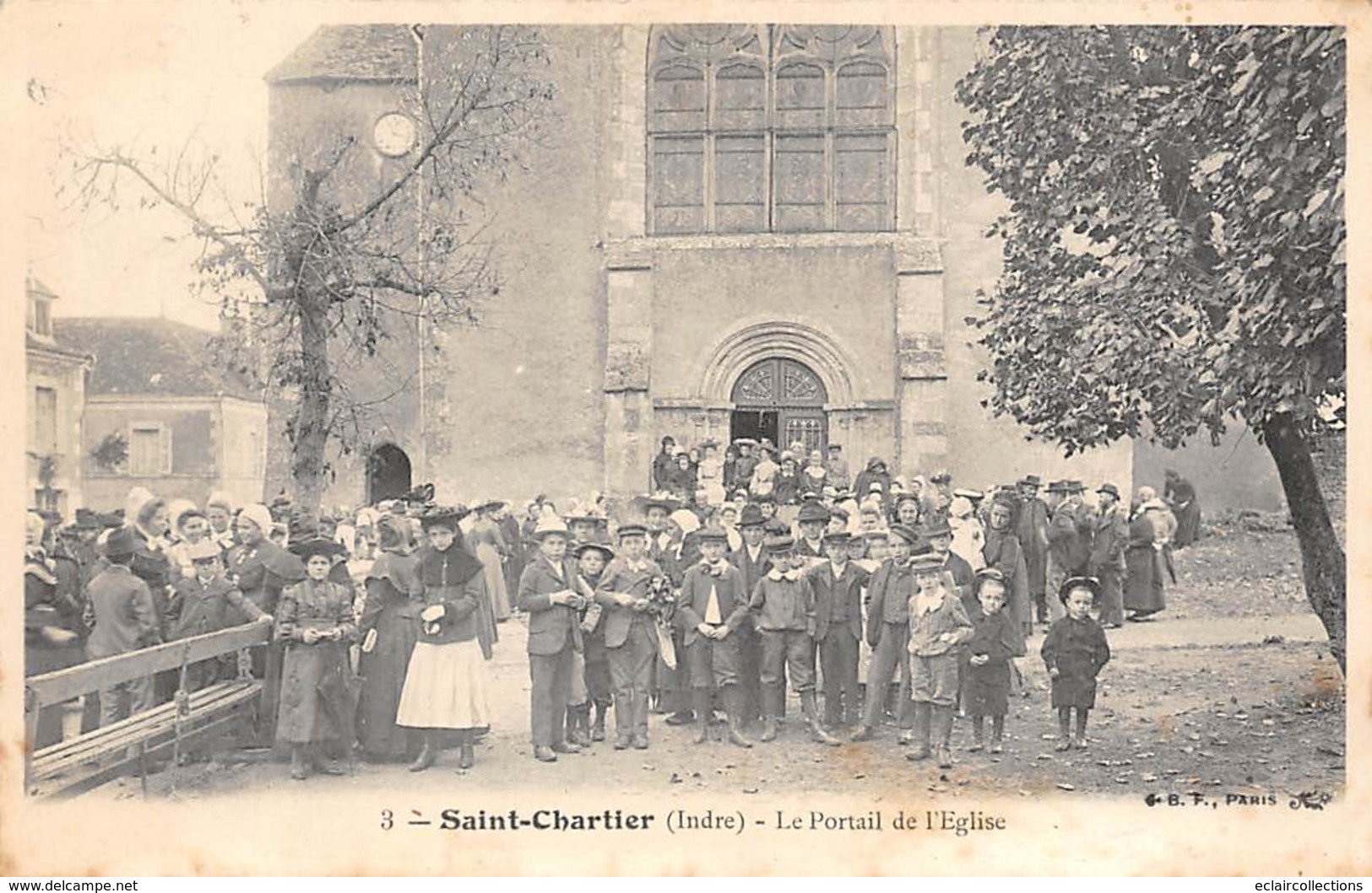 Saint Chartier        36           Le Portail De L'église. Sortie De Messe ??             (voir Scan) - Sonstige & Ohne Zuordnung