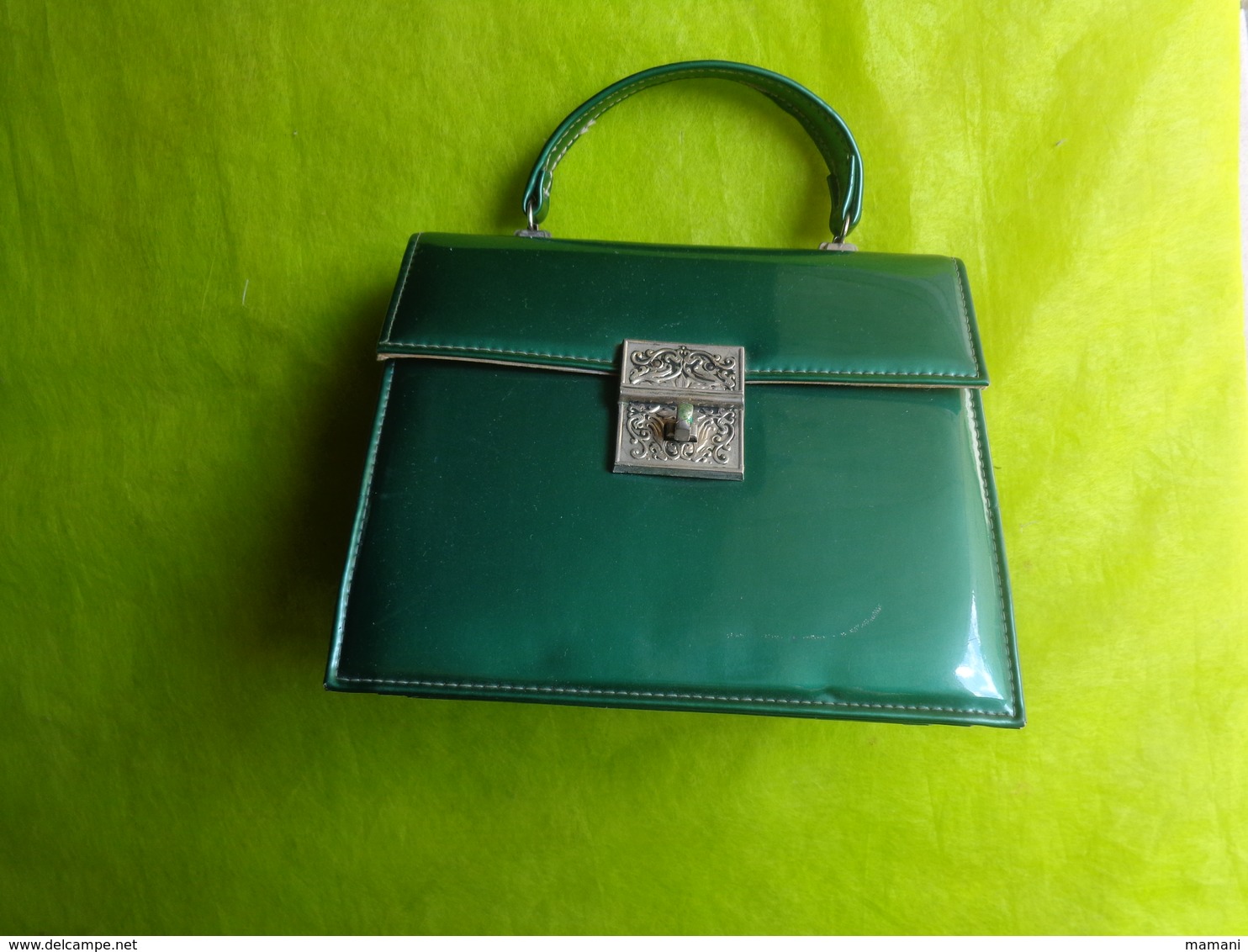 Sac A Main Vintage Coloris Vert - Sonstige & Ohne Zuordnung