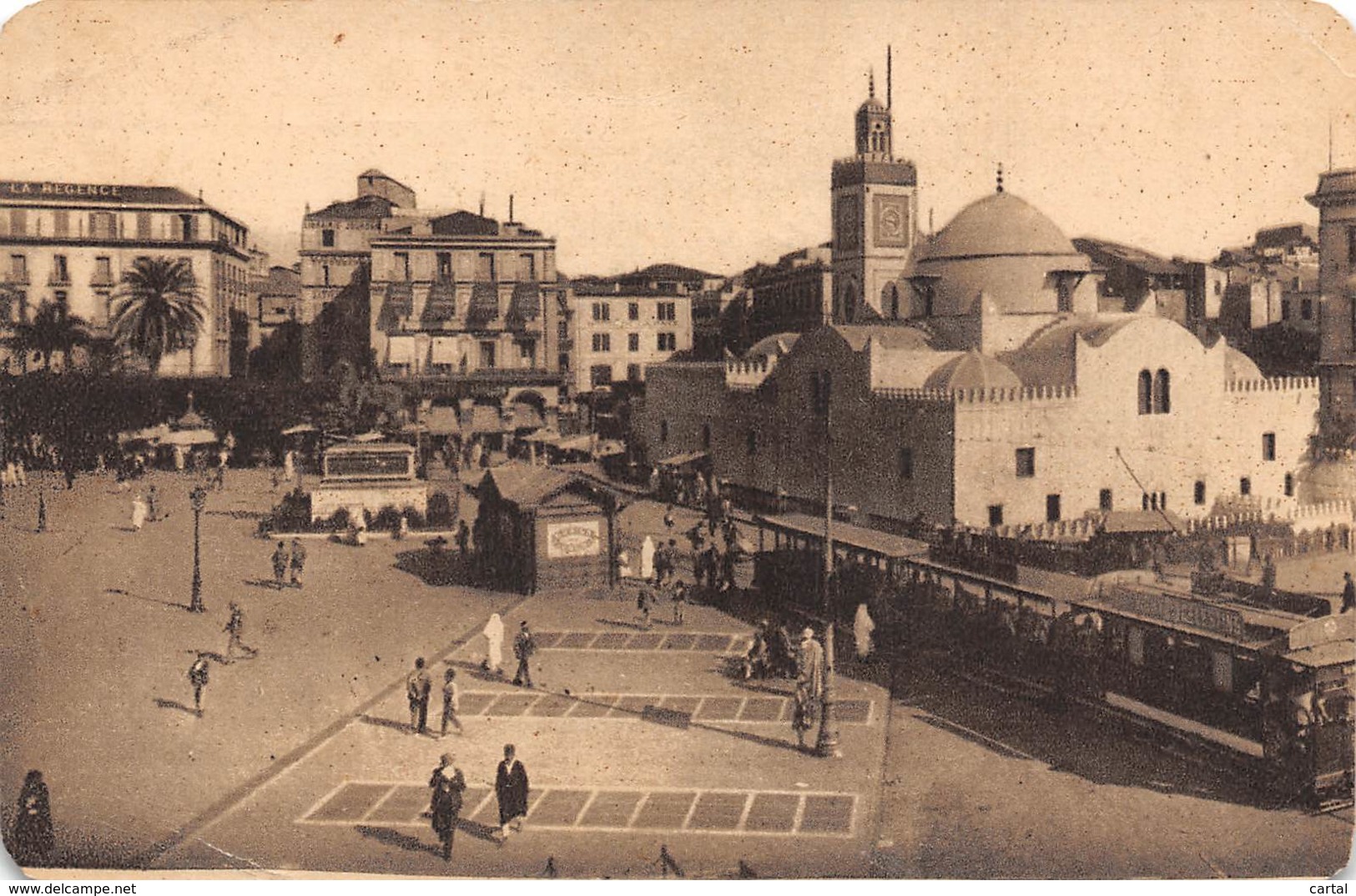 ALGER - Place Du Gouvernement Et La Mosquée Djéma-Djedid - Alger