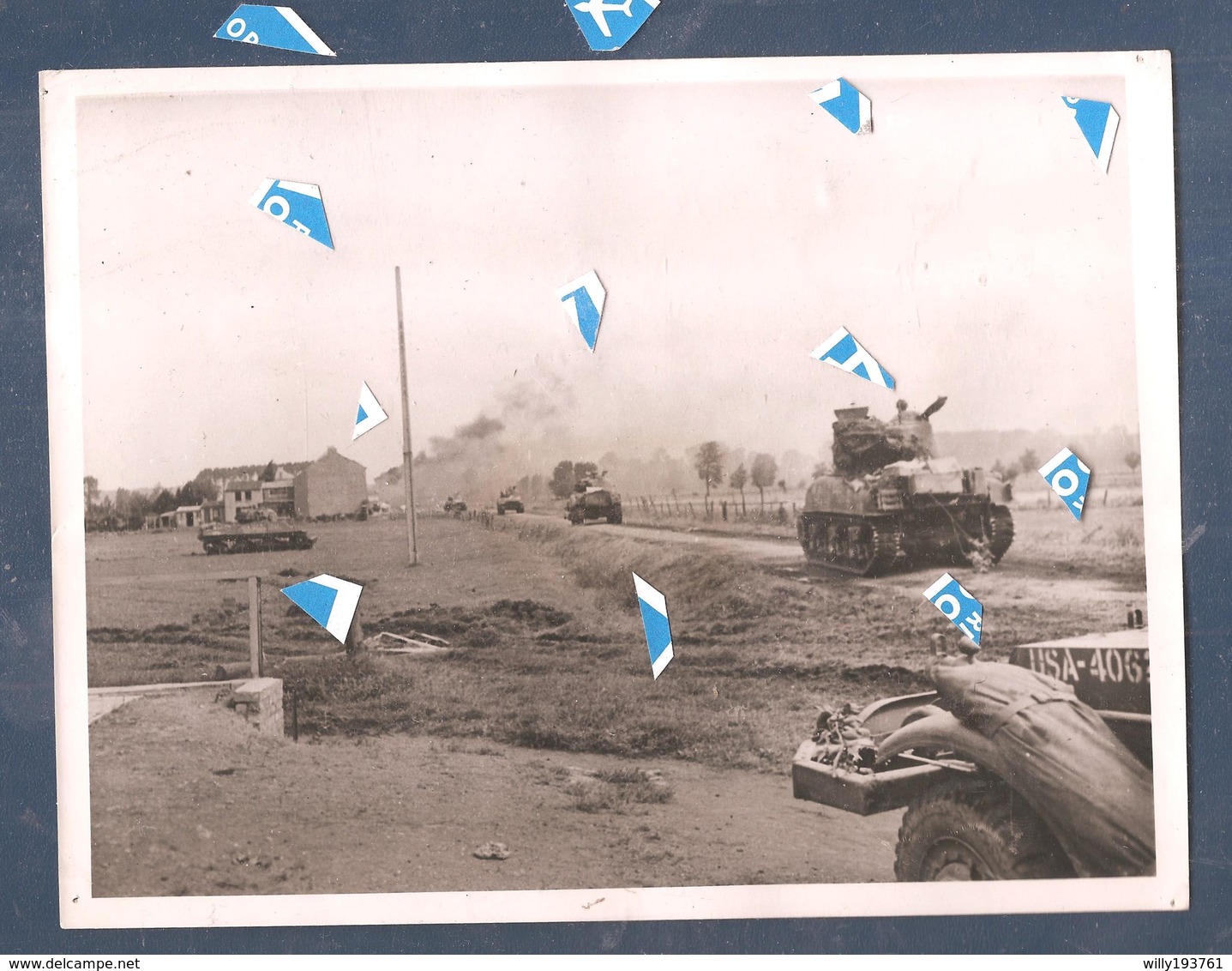 Photo 1940 1945 Char Tank US 1944 Sur La Route Villance-Libin ? ( Sur Le Dos American Tanks Enter Town Of Gelin) - Libin