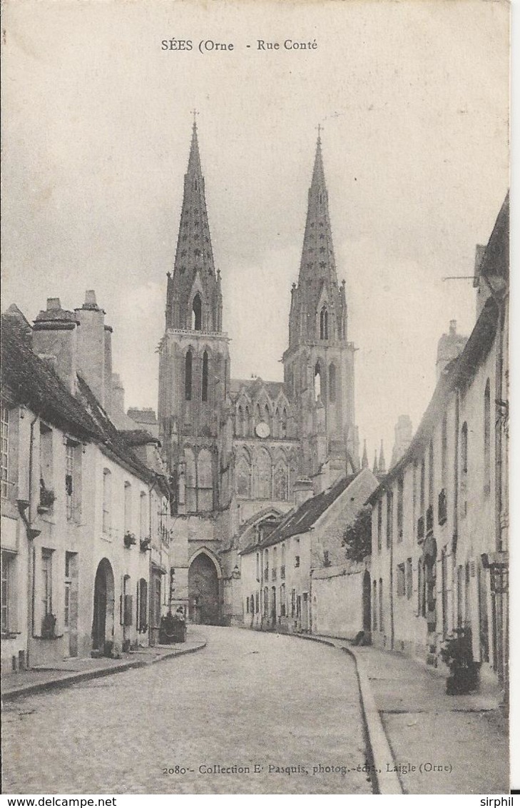Carte Postale Ancienne De Sées La Rue Conté - Sees
