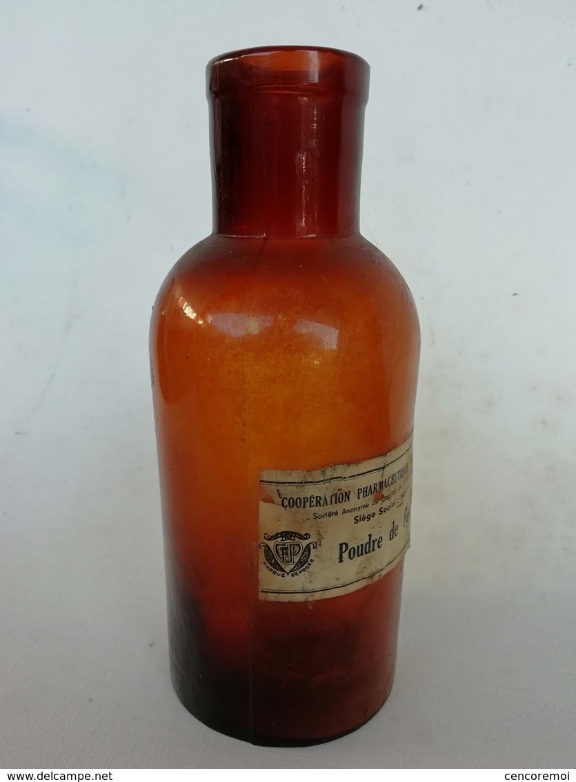 flacon de pharmacie ancien, verre soufflé-moulé étiquette d'origine, old bottle