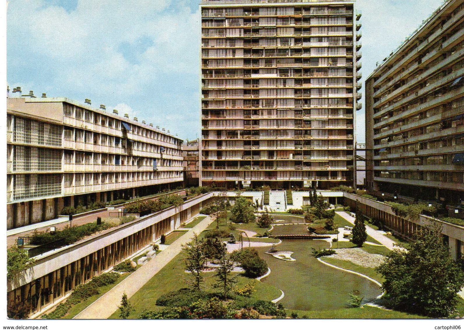 - CPM BOULOGNE (92) - Place Corneille - Editions ABEILLE-CARTES 9461 - - Boulogne Billancourt