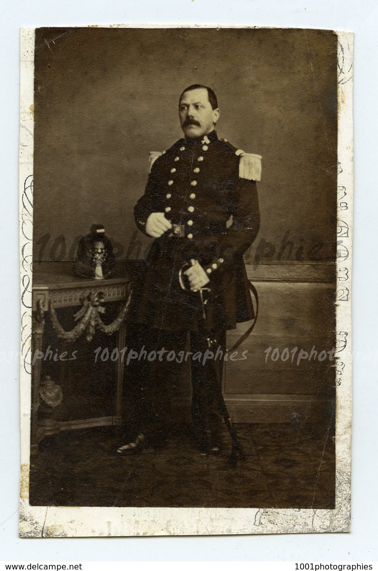 CDV Anonyme, Non Situ&eacute;. Portrait D&#039;un Militaire. - Otros & Sin Clasificación