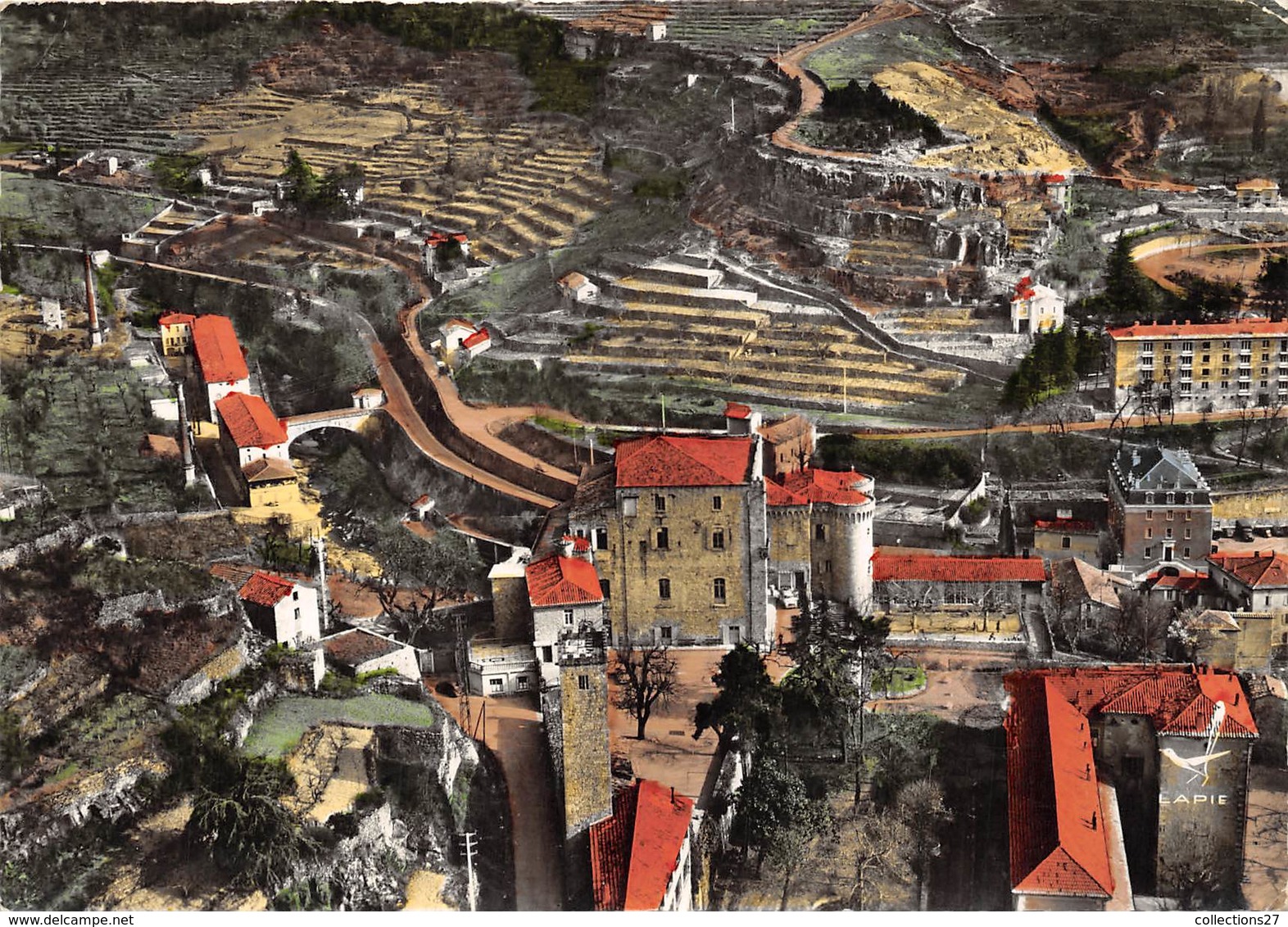 07-LARGENTIERE- VUE DU CIEL LE CHATEAU LES HLM LES USINES - Largentiere