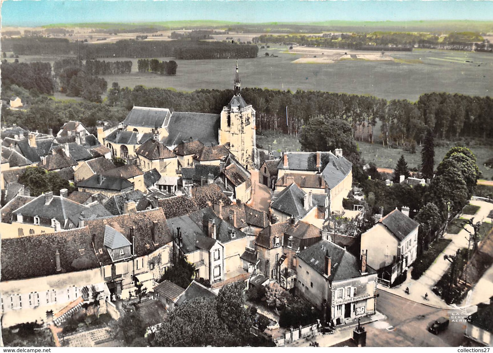 10-ERVY-LE-CHATEL- L'EGLISE VUE DU CIEL - Ervy-le-Chatel