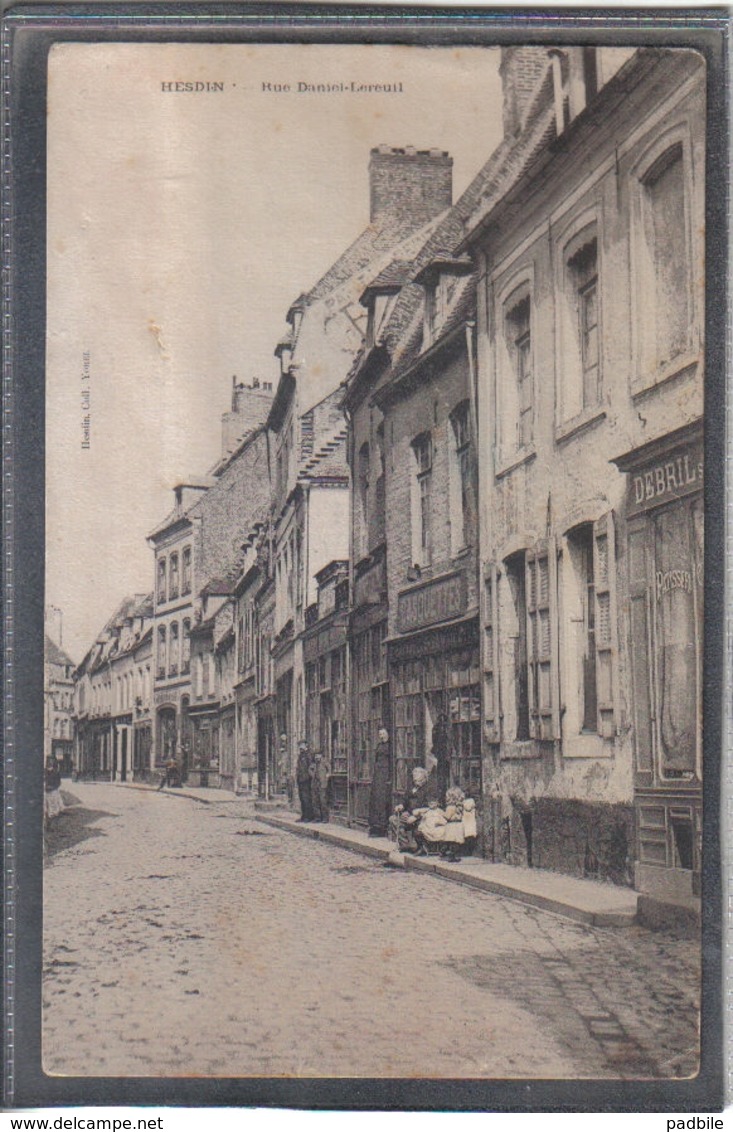 Carte Postale 62. Hesdin  La Rue Daniel-Lereuil   Très Beau Plan - Hesdin