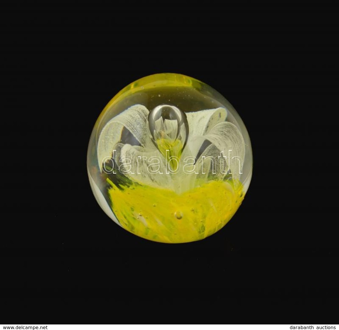 Gömb Alakú Sárgás üveg Levélnehezék, Apró Kopásokkal, M: 6 Cm - Glas & Kristal