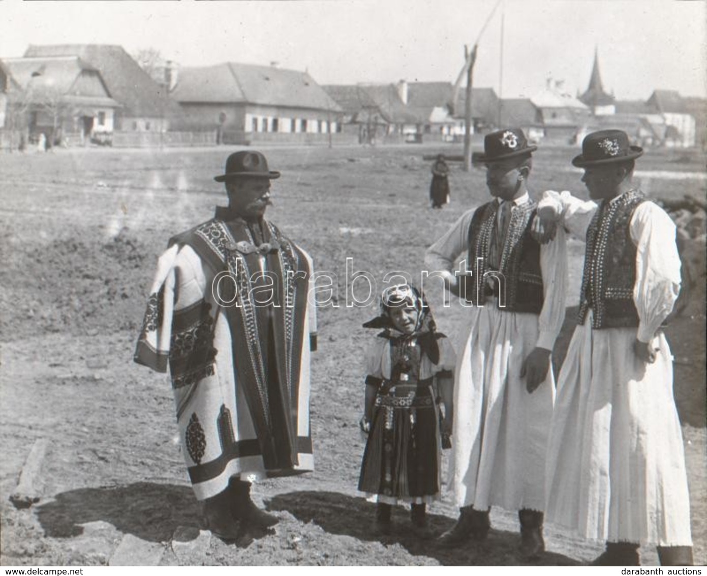 Cca 1910 Bánffyhunyadi Népviselet / Huedin Folkwear. Glass Photo Slide.  Üveg Dia Kép. 8x8 Cm - Other & Unclassified