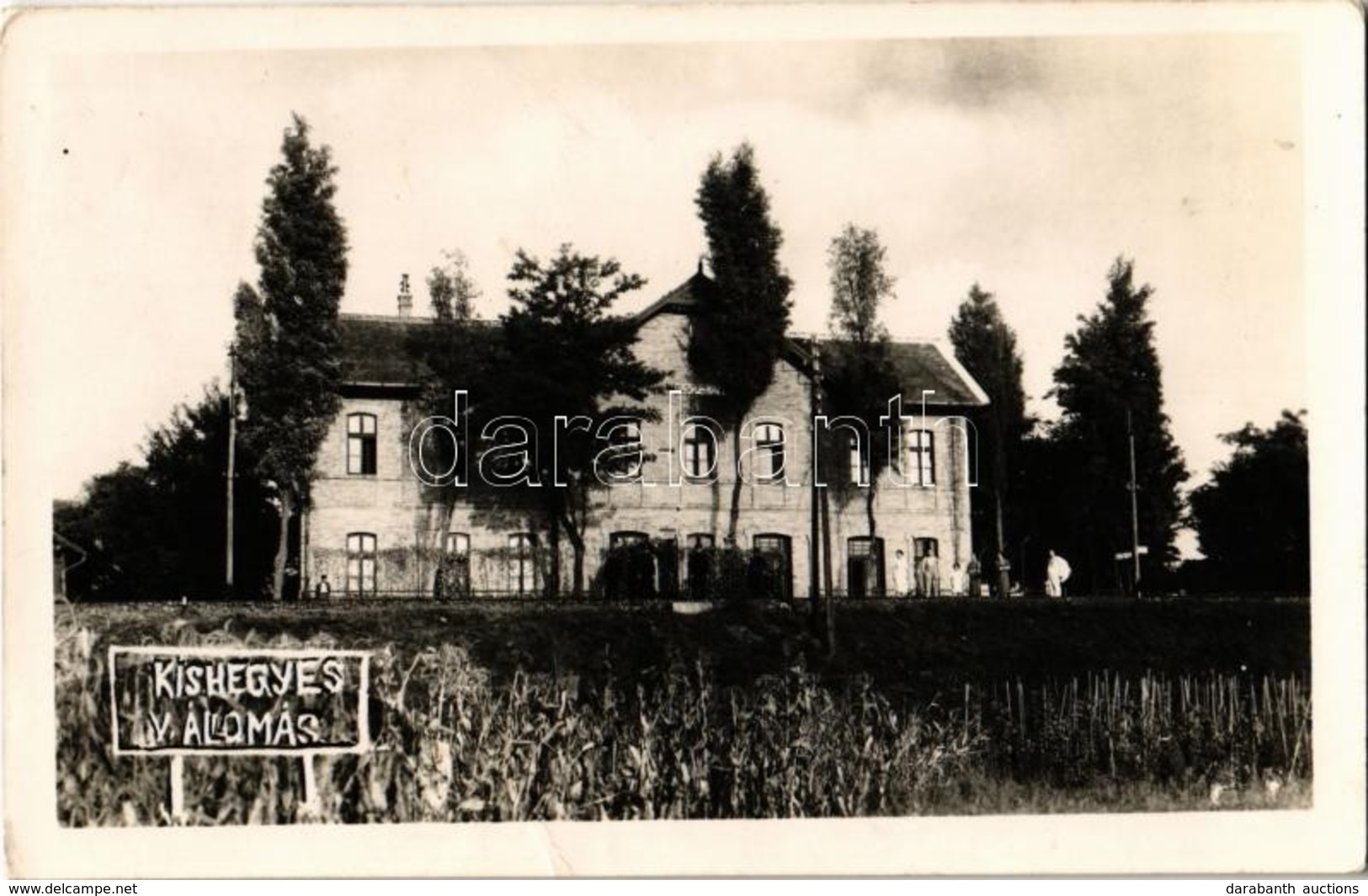 * T2/T3 1942 Kishegyes, Mali Idos; Vasútállomás / Bahnhof / Railway Station. Photo (EK) - Ohne Zuordnung