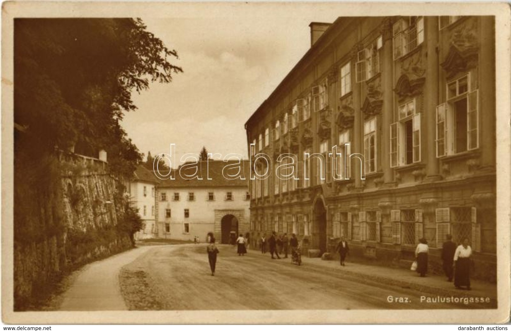 ** T2 Graz, Paulustorgasse / Street View With Gate - Unclassified