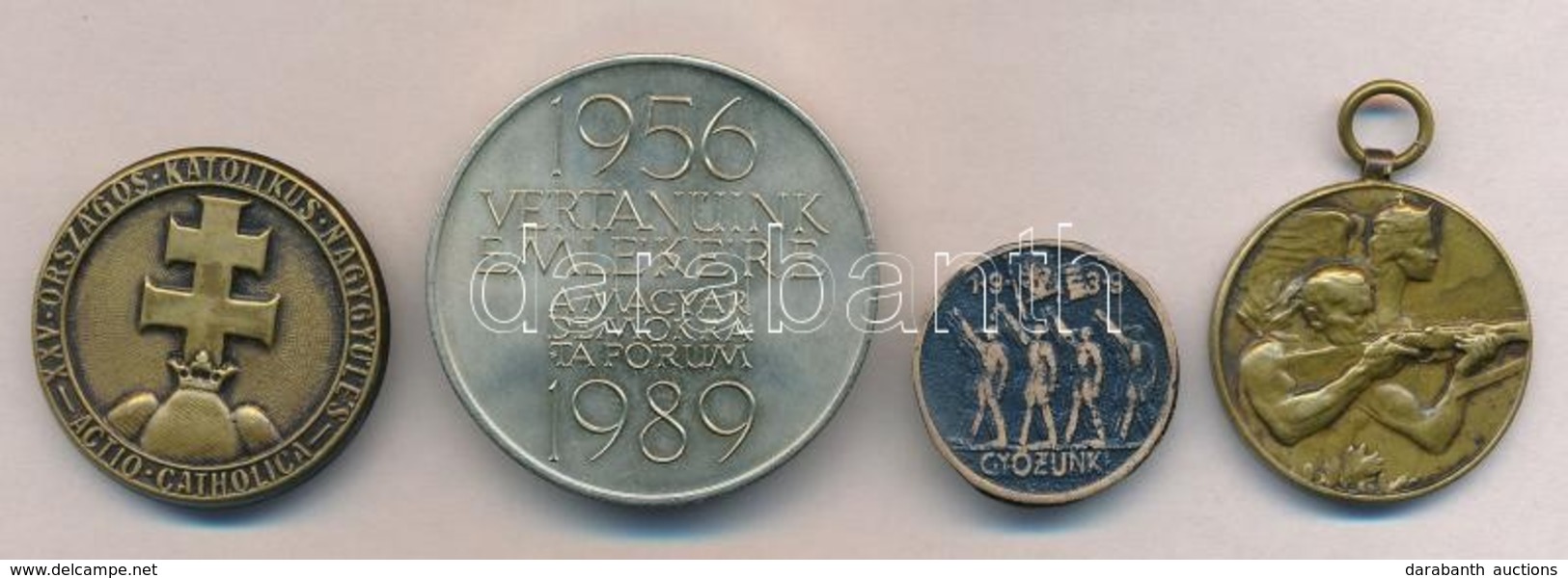 4 Db-os Emlékérem, Kitűző Tétel, Közte 1934. XXV. Országos Katolikus Nagygyűlés - Actio Catholica Br Jelvény (34mm)+ '19 - Unclassified