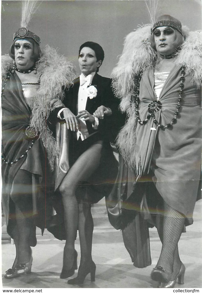 CPA / PHOTO DE PRESSE "ZIZI JEANMAIRE, 1974" - Cabarets