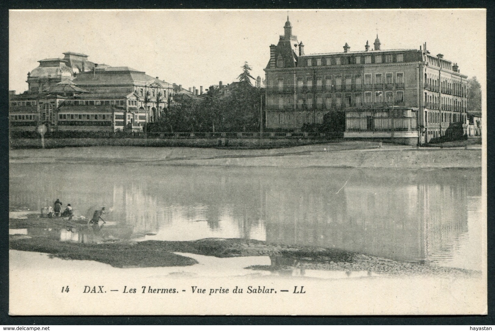 LOT DE 50 CARTES POSTALES DES LANDES 40