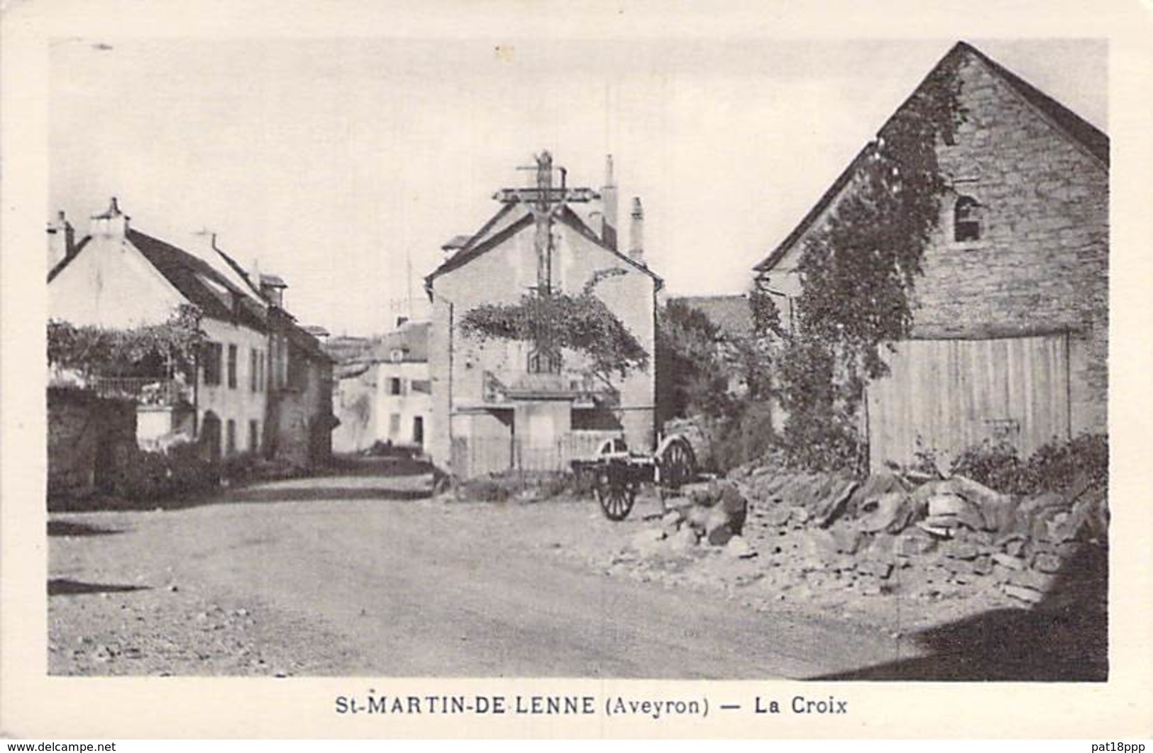 12 - ST MARTIN  DE LENNE : La Croix - CPA Village ( 295 Habitants ) - Aveyron - Autres & Non Classés