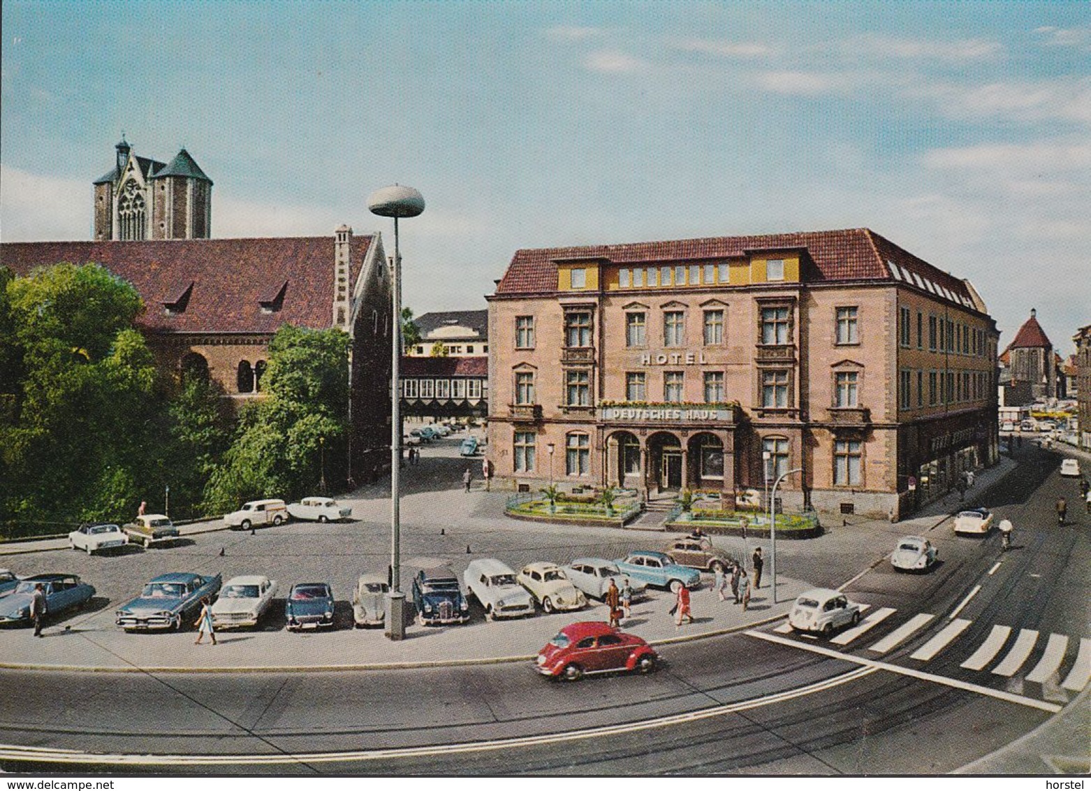 D-38100 Braunschweig - Hotel Deutsches Haus - Cars - US Car - VW Käfer - Opel Caravan - Ford Taunus - Citroën - Braunschweig