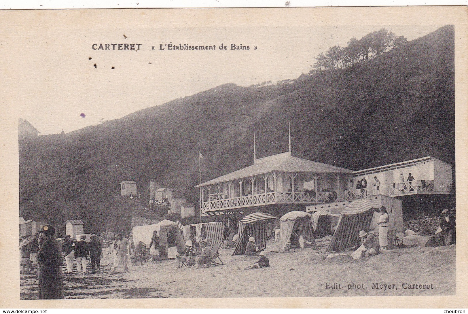 50. CARTERET. CPA .ETABLISSEMENT DES BAINS.. ANIMATION  + TEXTE - Carteret