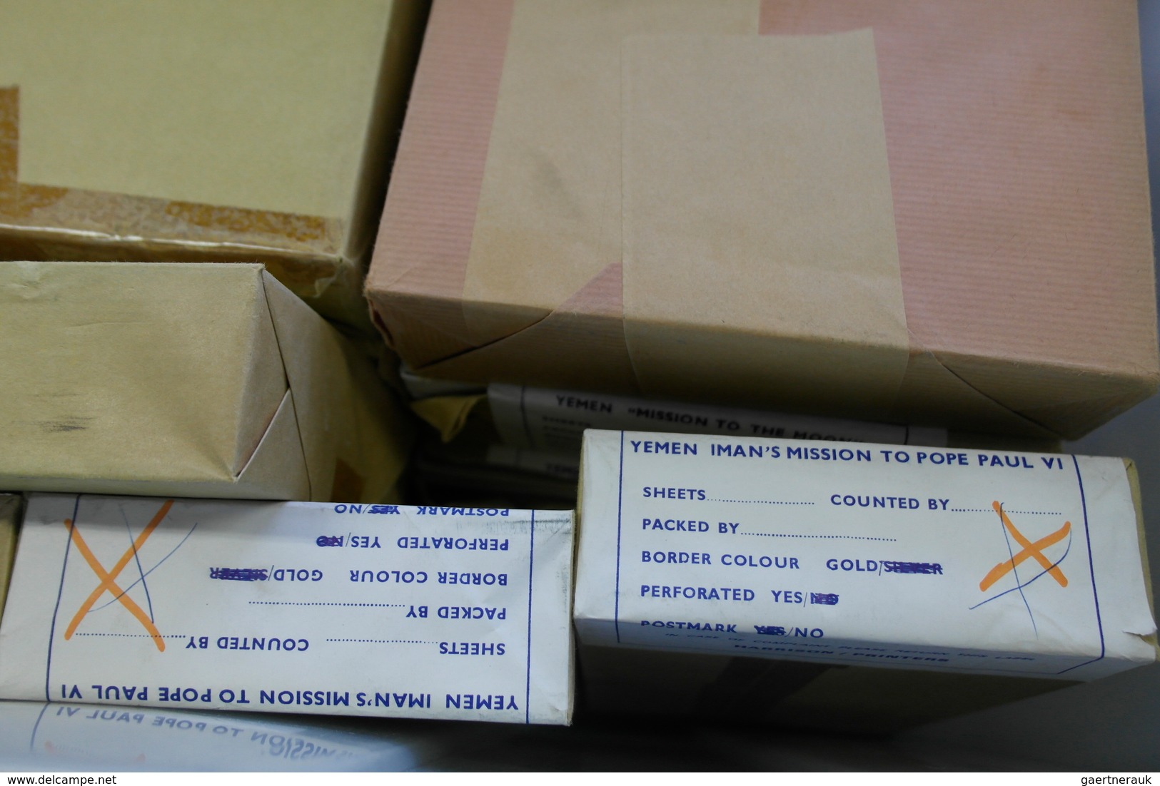 Nachlässe: 1960s, and Ajman, Mahra etc. Phenomenal lot consisting of 245 boxes containing in all abo