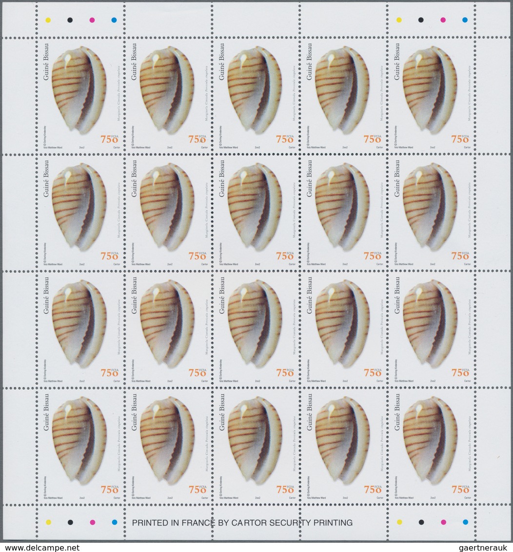 Thematik: Tiere-Meerestiere-Muscheln / Animals-sea Animals-shells: 2002, GUINEA-BISSAU: SHELLS, Comp - Conchas