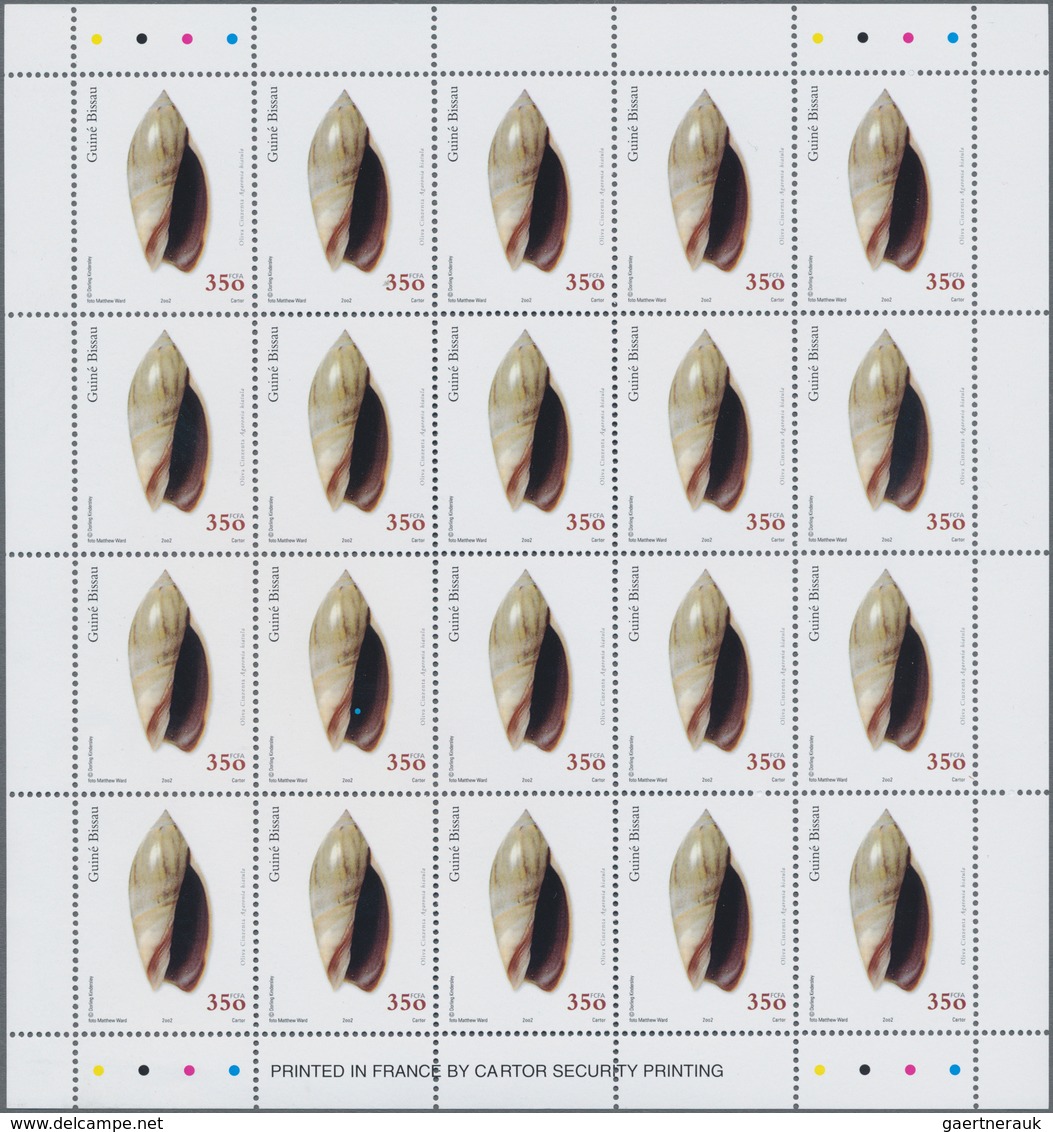 Thematik: Tiere-Meerestiere-Muscheln / Animals-sea Animals-shells: 2002, GUINEA-BISSAU: SHELLS, Comp - Conchas