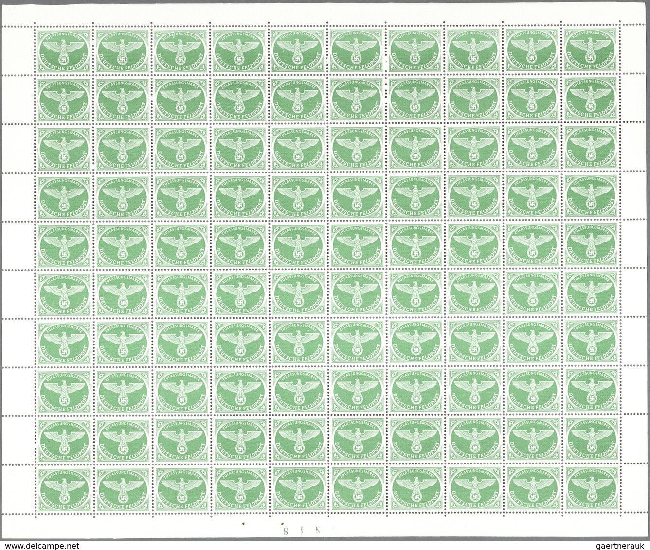Feldpostmarken: 1944, FELDPOSTPÄCKCHEN-ZULASSUNGSMARKE Für Weihnachtspäckchen In Grün Mit Hoheitsadl - Andere & Zonder Classificatie