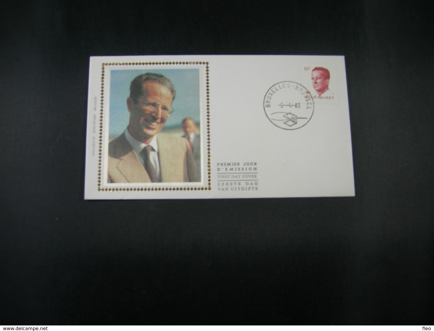 BELG.1983 2085 Soie/zijde FDC ( Brux. ) :" Roi Baudouin /Koning Boudewijn " - 1981-1990