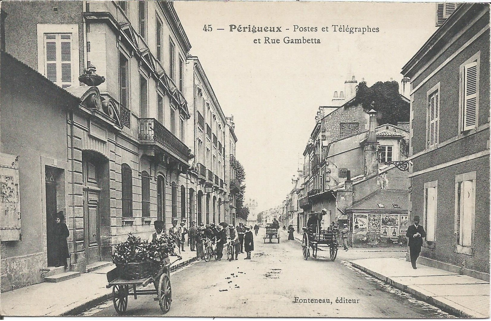 CPA 01 - DORDOGNE -  PERIGUEUX  Postes Et Télégraphe Rue Gambetta- Animations - Autres & Non Classés