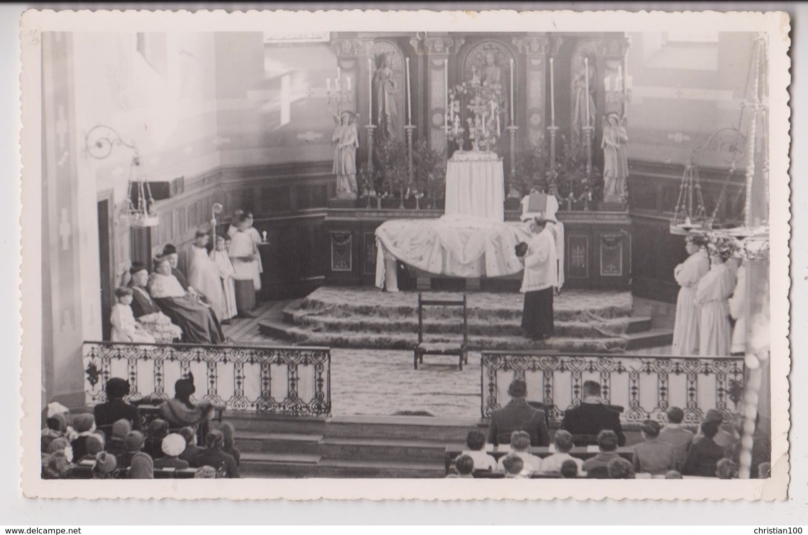 CARTE PHOTO G. HAUS ROTHAU (67) : NEF ET CHOEUR DE L'EGLISE SAINT-NICOLAS - MESSE - ECCLESIASTIQUES & FIDELES - 2 SCANS - Rothau