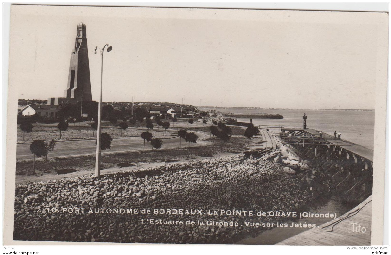 BORDEAUX PORT AUTONOME LA POINTE DE GRAVE L'ESTUAIRE DE LA GIRONDE VUE SUR LES JETEES CPSM 9X14 1950 TBE - Bordeaux