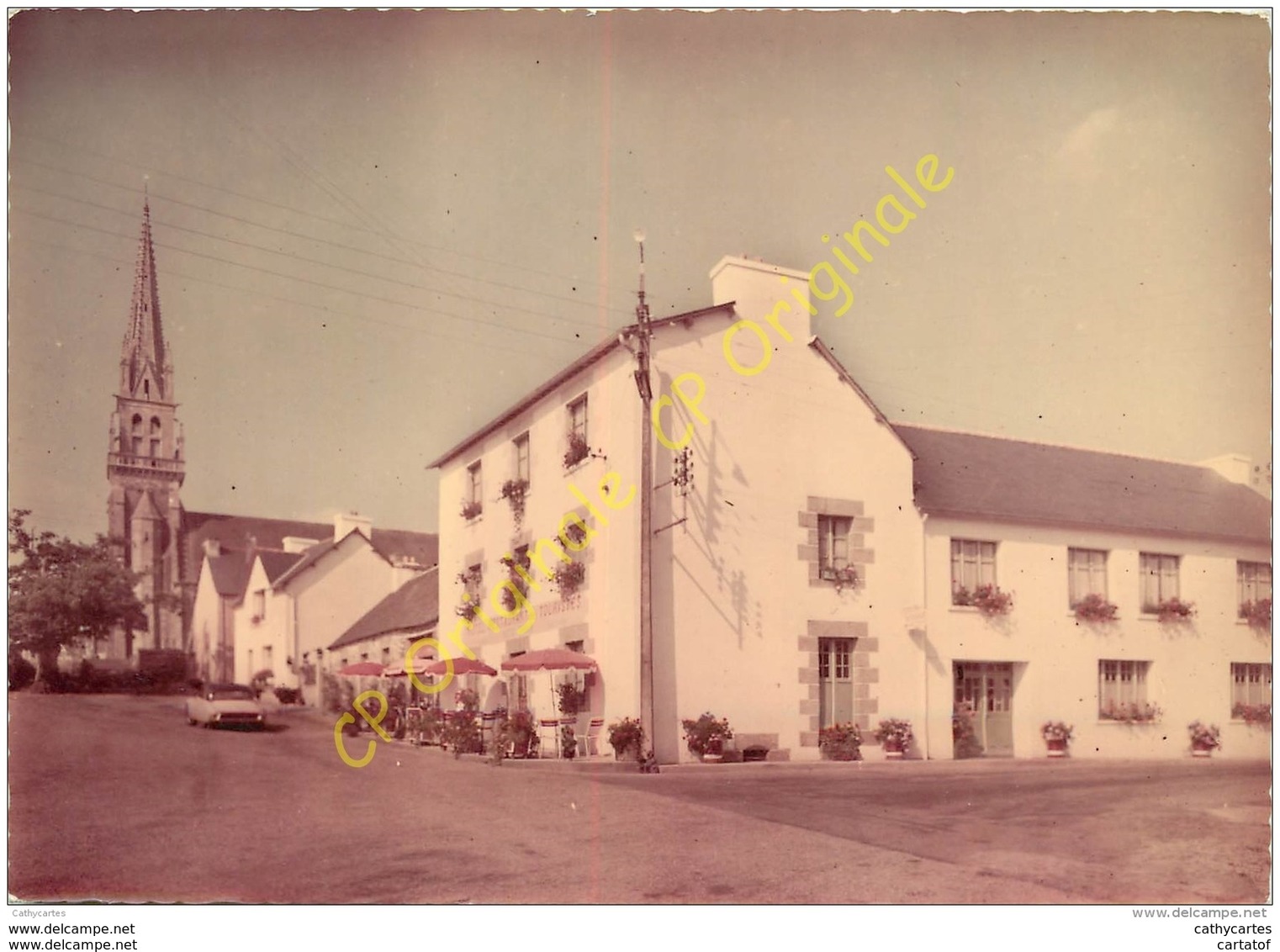 22. SAINT GILLES VIEUX MARCHE . Hotel Des Touristes .  Nevo Bihan . - Saint-Gilles-Vieux-Marché