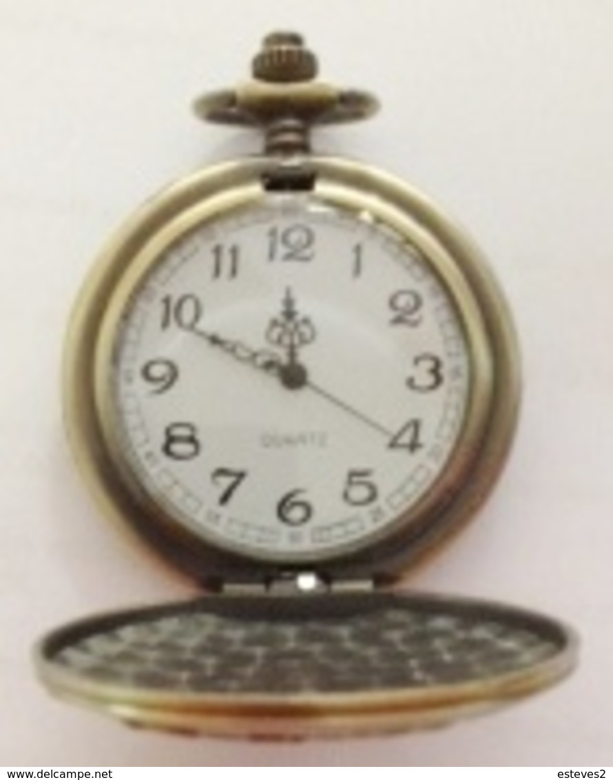 Battery Pocket Watch , Montre De Poche à Piles , USS CONSTITUTION , Sailboat , Voilier - Other & Unclassified