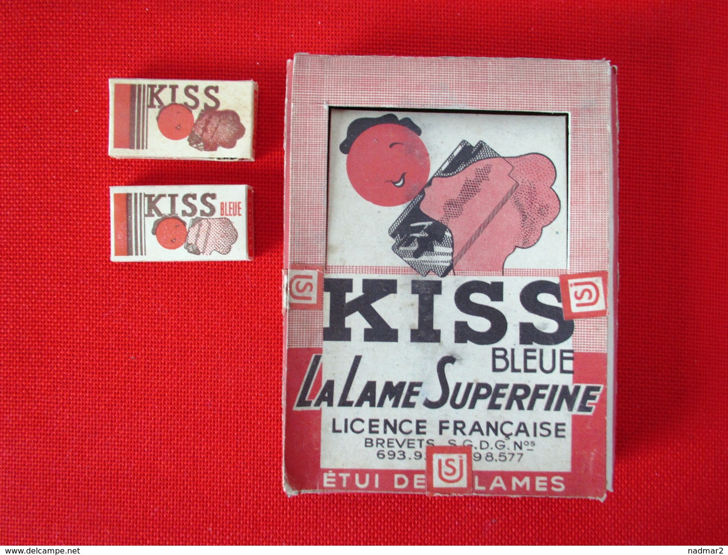 Lot De 8 étuis De 5 Lames Neuves KISS Bleue Lame Superfine Licence Et Fabrication Française + Boite Présentation TBE - Razor Blades