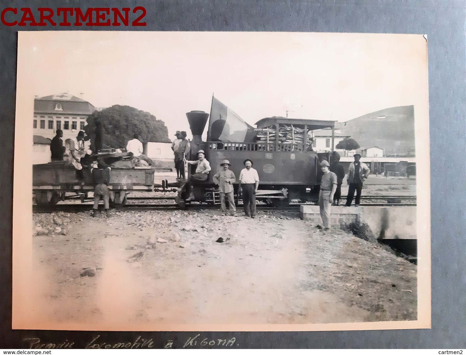 CONGO BELGE KIGOMA ILEBO BUKAMA GARE PREMIERE LOCOMOTIVE TRAIN GARE BAHNHOF STATION AFRIQUE BELGIQUE ZUG - Belgisch-Kongo