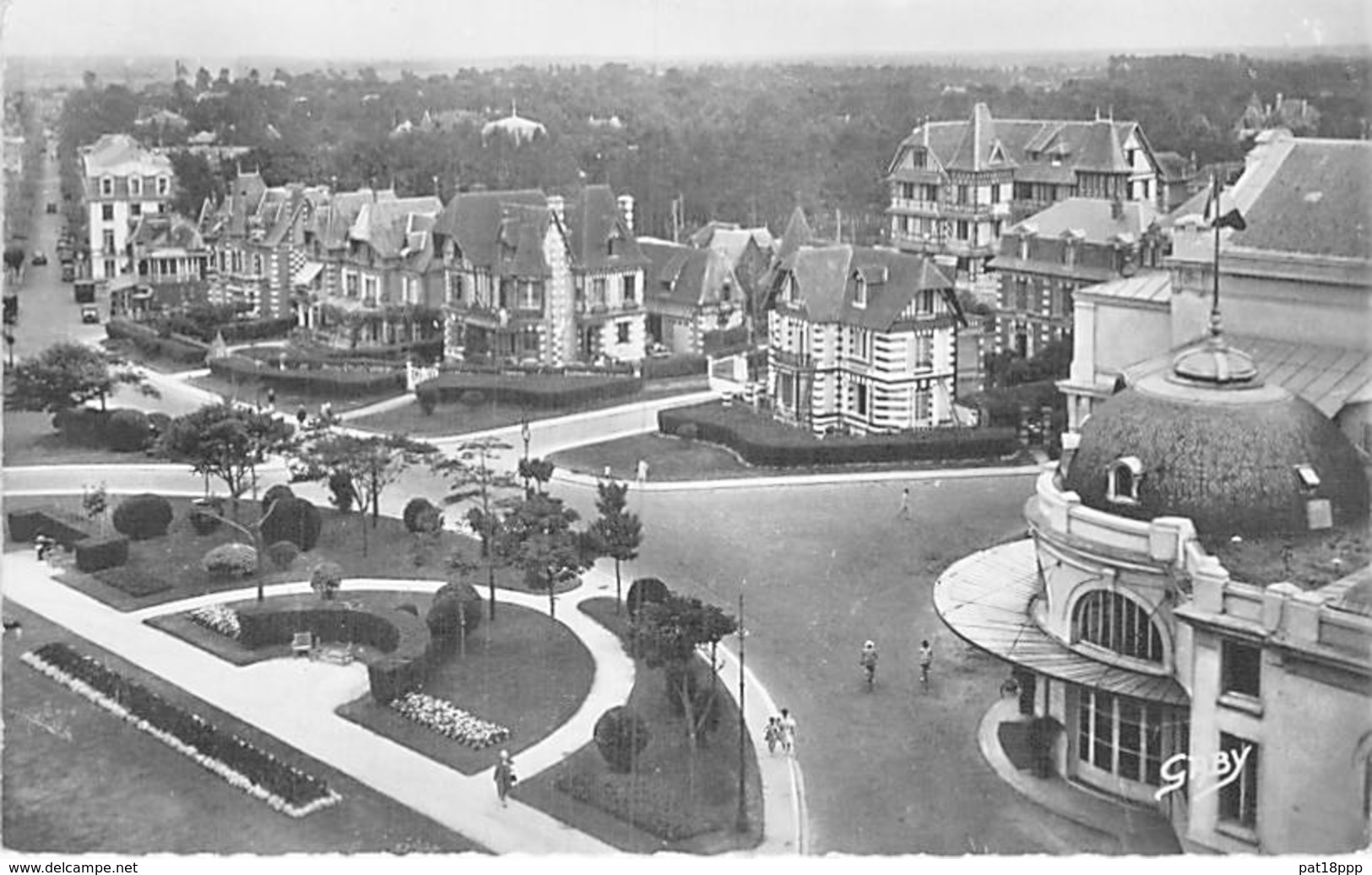 14 - CABOURG : Panorama Pris Du Casino - CPSM Dentelée Noir Blanc Format CPA 1952 - Calvados - Cabourg