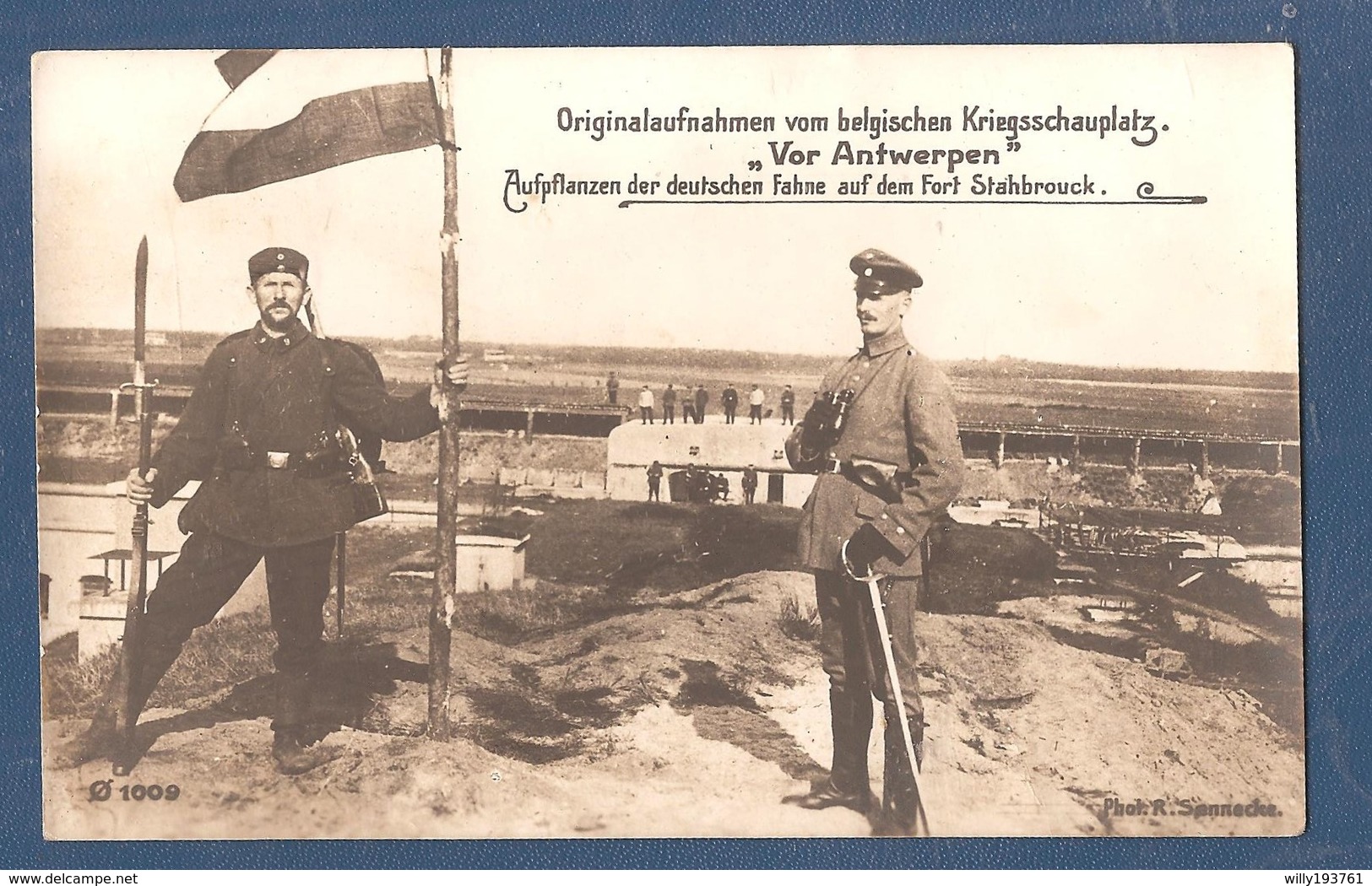 Stabroek Duitse Fotokaart 1914 1918 "vor Antwerpen" Duitsers Planten Hun Vlag Op Het Fort Van Stabroek - Stabroek