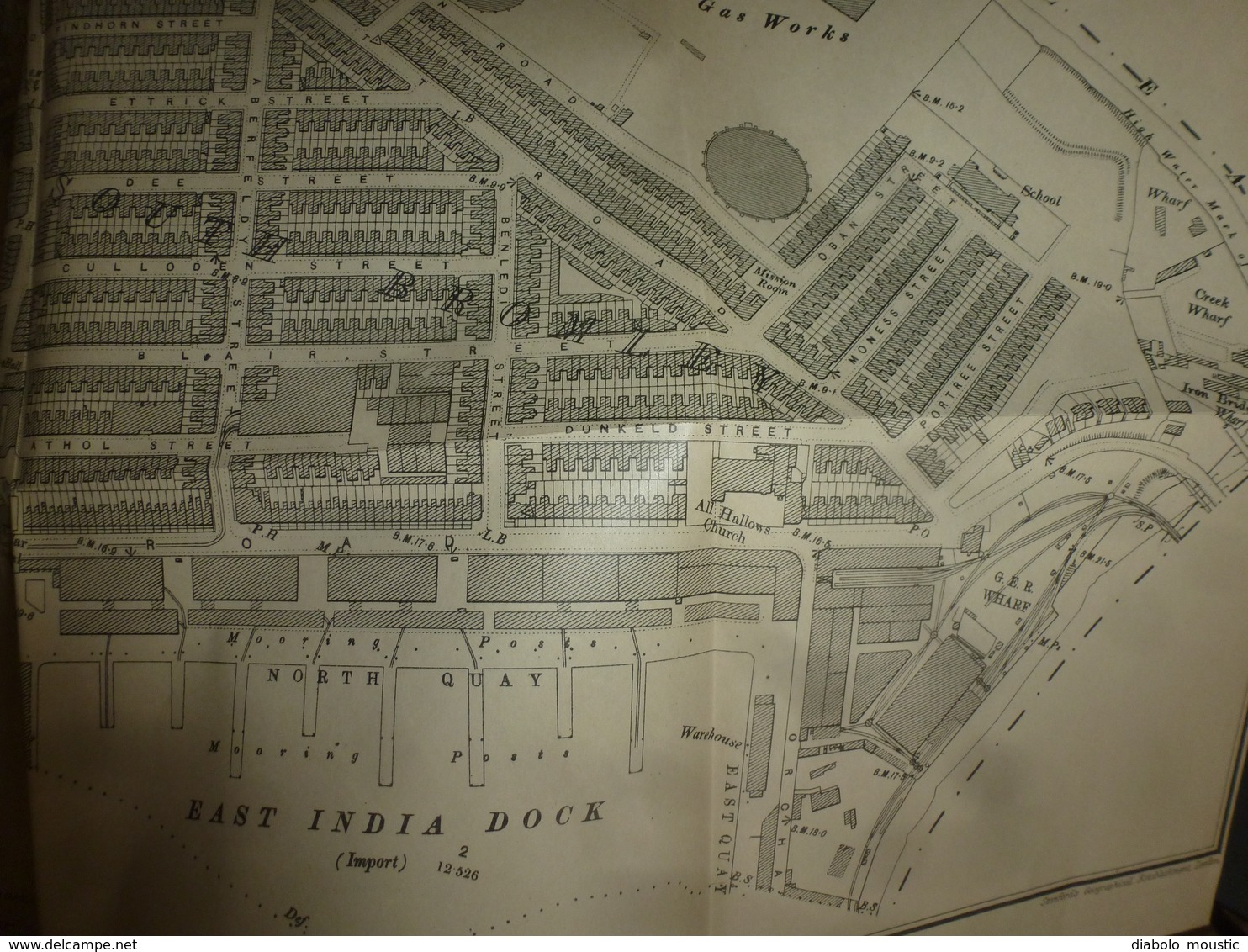 1900 With map of the Parish of BROMLEY : The survey of London: being the first volume of the register of the committee