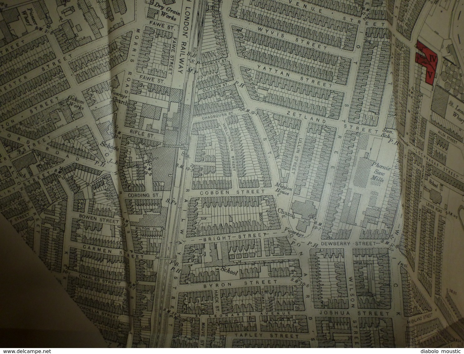 1900 With map of the Parish of BROMLEY : The survey of London: being the first volume of the register of the committee