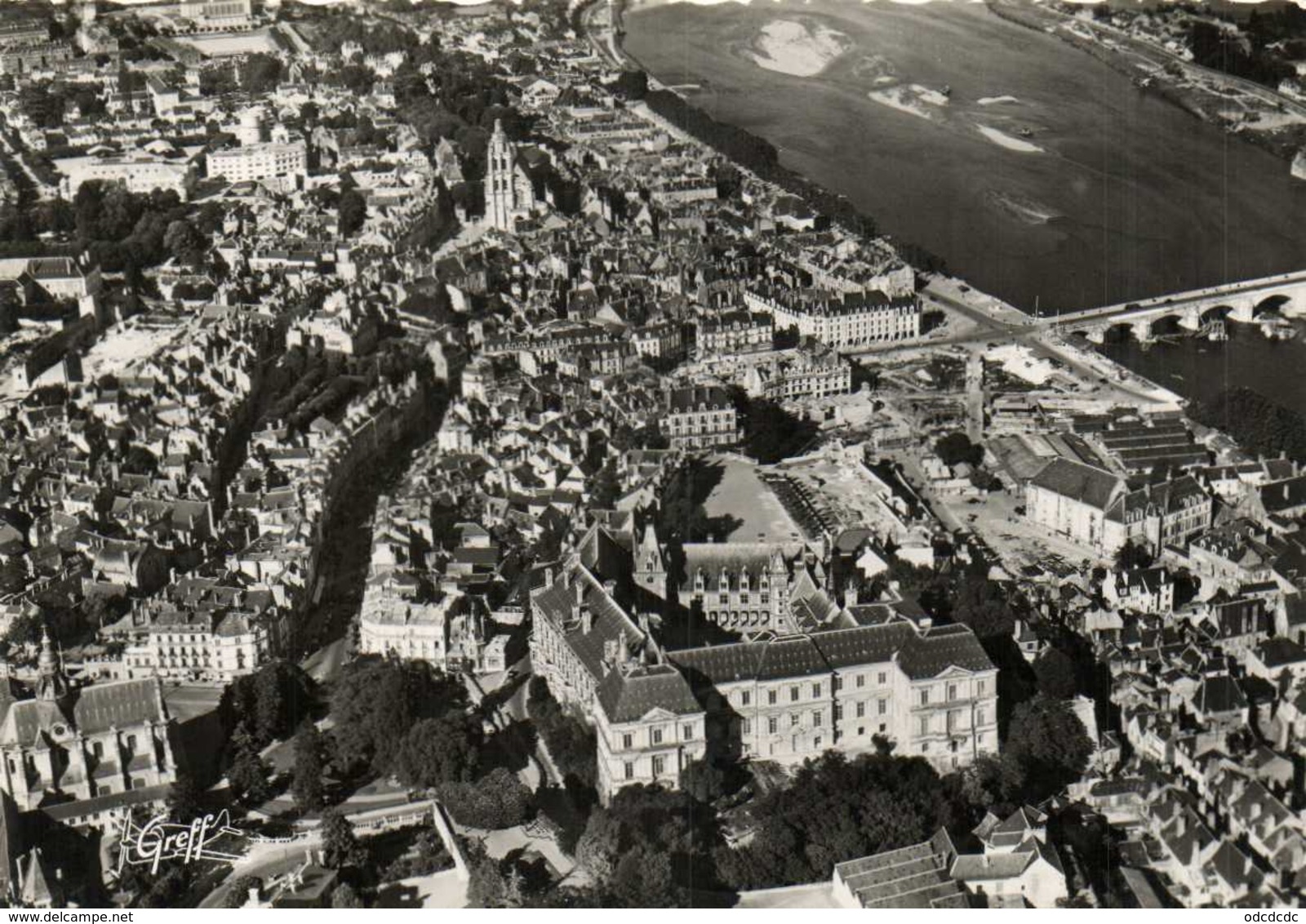 CPSM Grand Format BLOIS Vue Aérienne Le Chateau Et Ensemble De La Ville Pilote Et Oprerateur R Henrard RV Edit GREFF - Blois