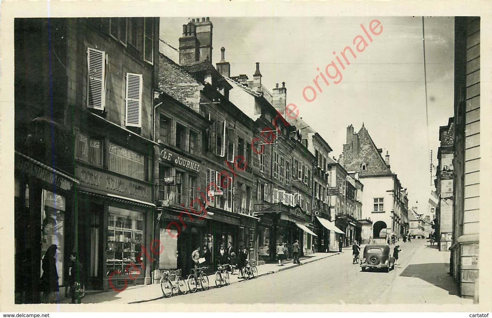 70.  LUXEUIL LES BAINS .  Rue Victor Genoux Avec La Maison François Ier . - Luxeuil Les Bains