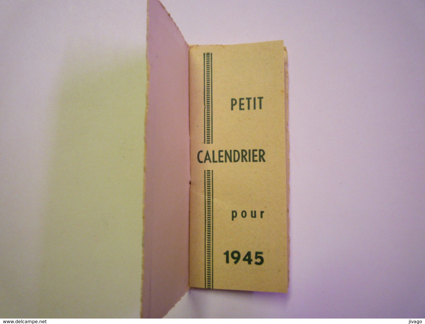 2019 - 1633  Joli Mini Calendrier  1945   (format 3,5 X 8,5cm) - Small : 1941-60