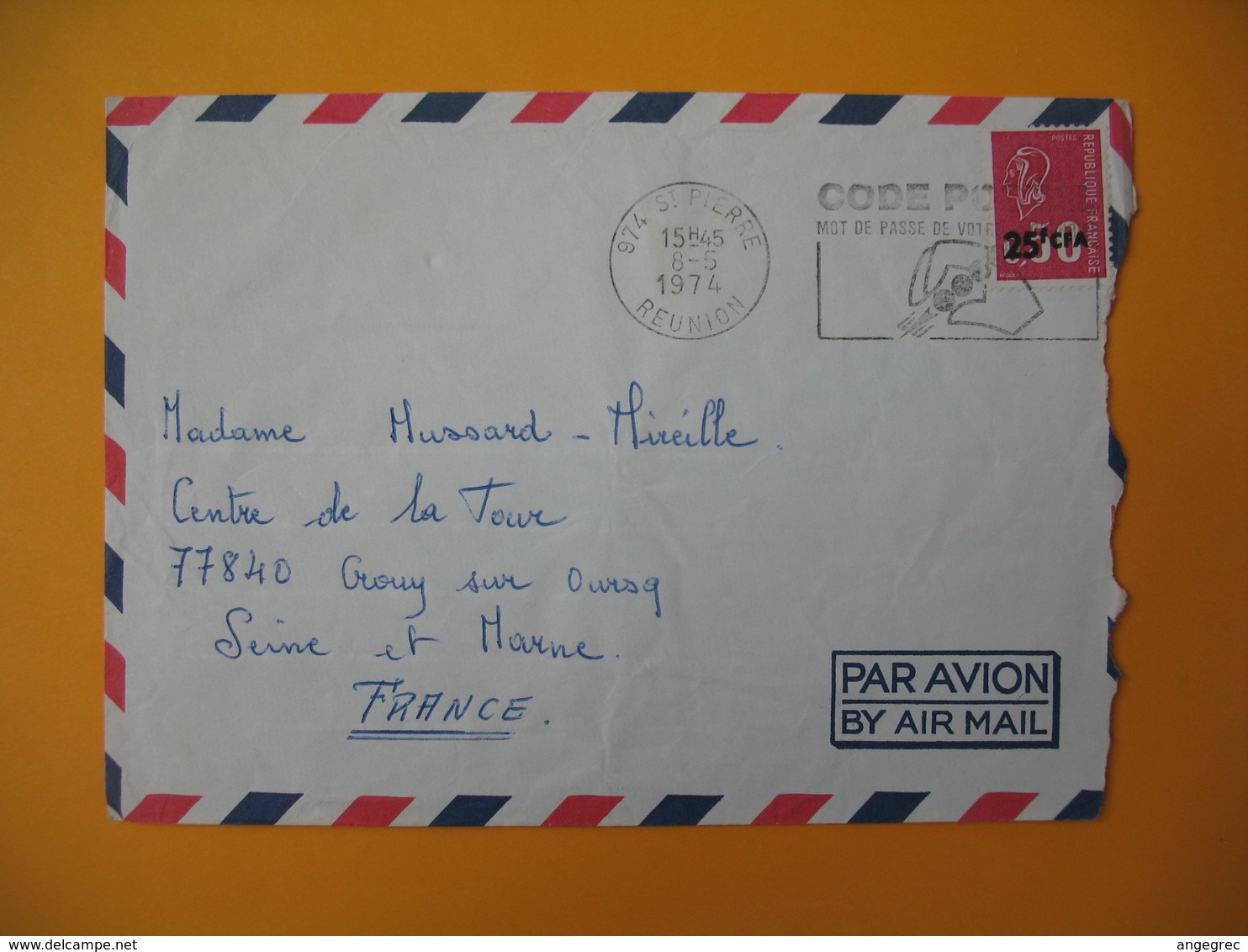 Lettre De La Réunion CFA  1974  N° 393  Marianne De Béquet De Saint Pierre Pour La France EM Code Postal - Covers & Documents