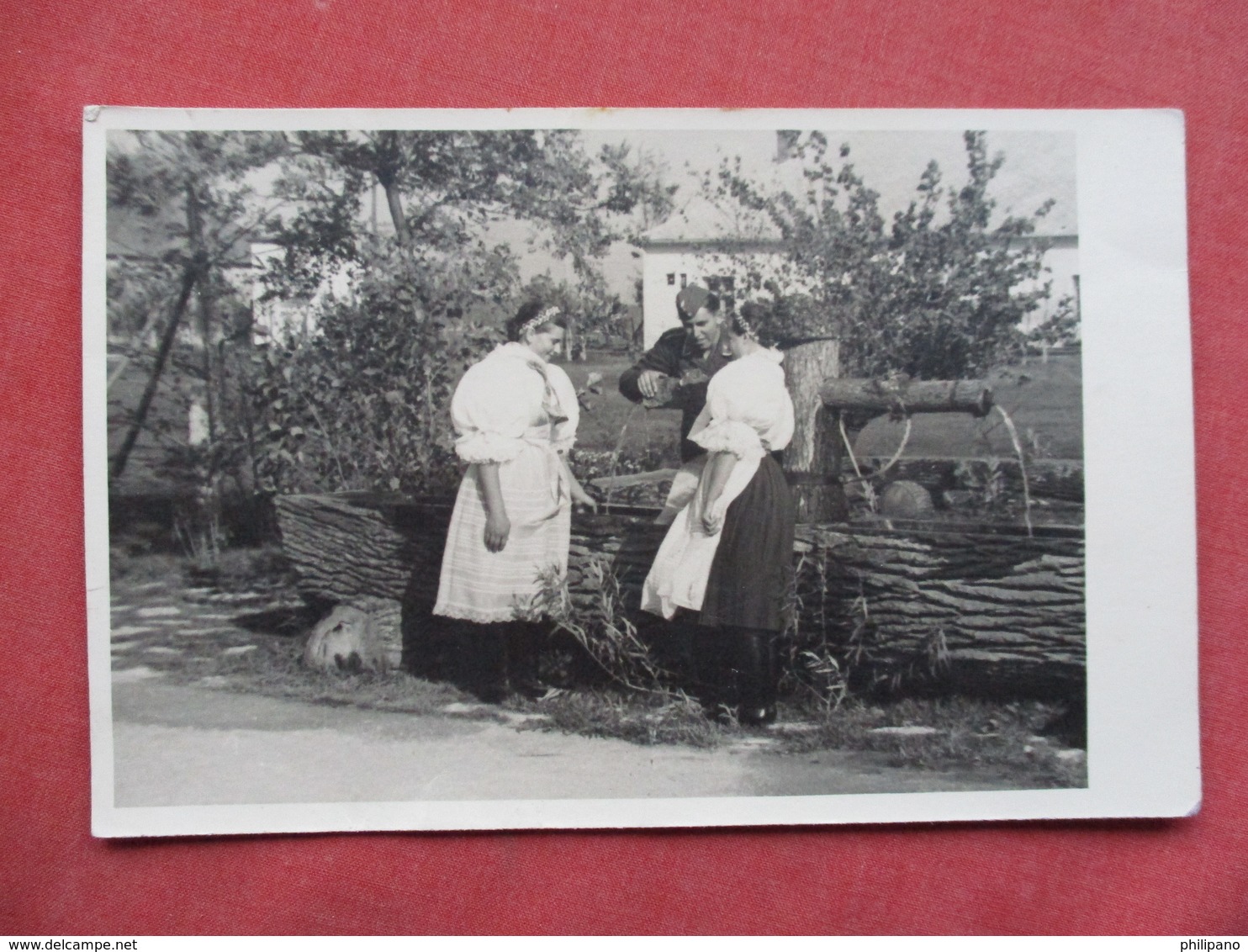 RPPC  German Soldier  With 2 Females    Ref 3421 - War 1939-45