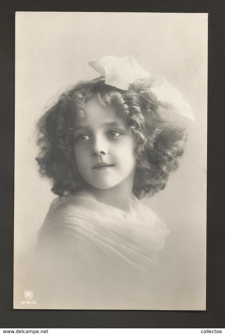 Beautiful Girl 1910s Postcard Grete Reinwald W Bow - Portraits