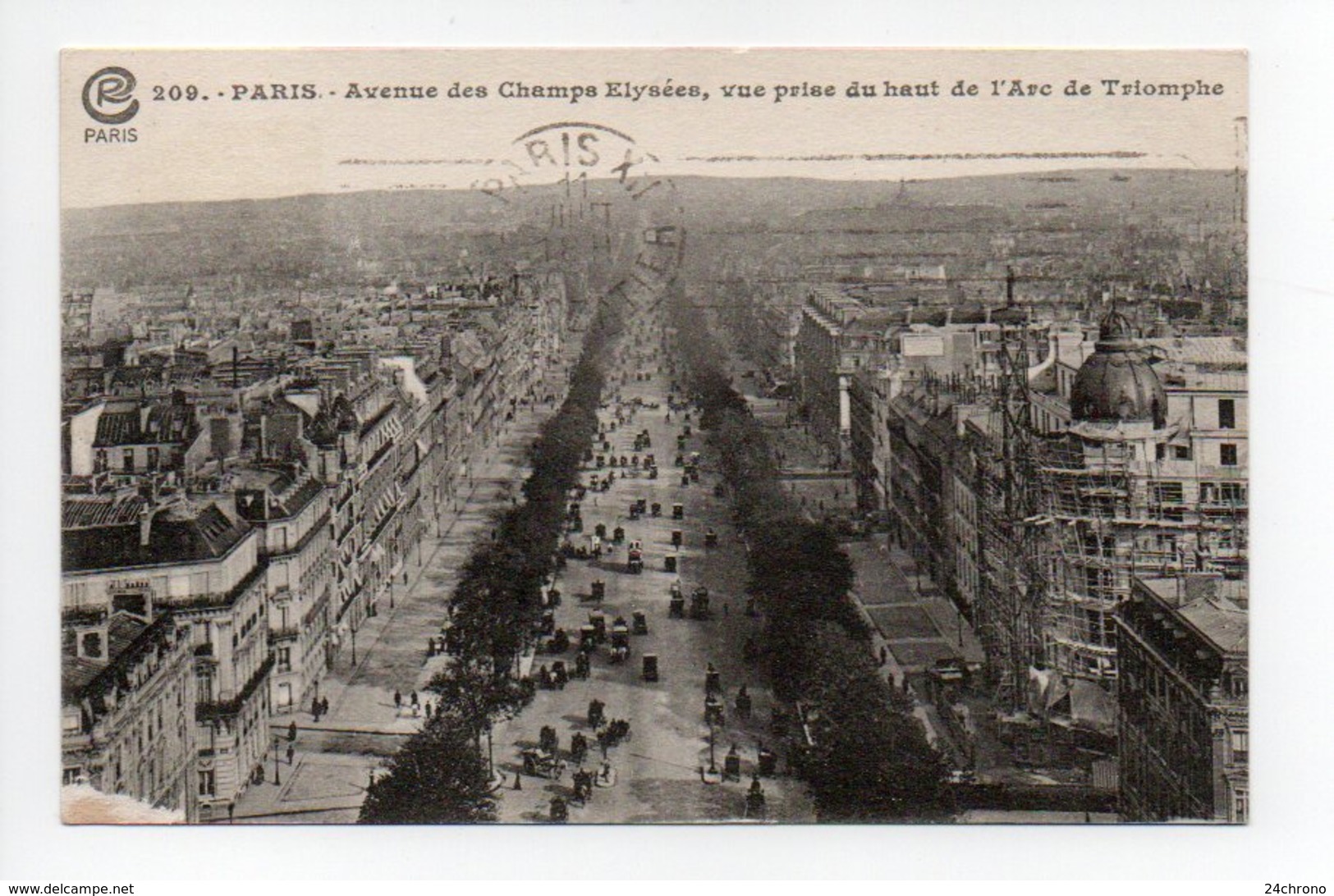 Paris: Avenue Des Champs Elysees, Vue Prise Du Haut De L'Arc De Triomphe (19-1022) - Arrondissement: 08