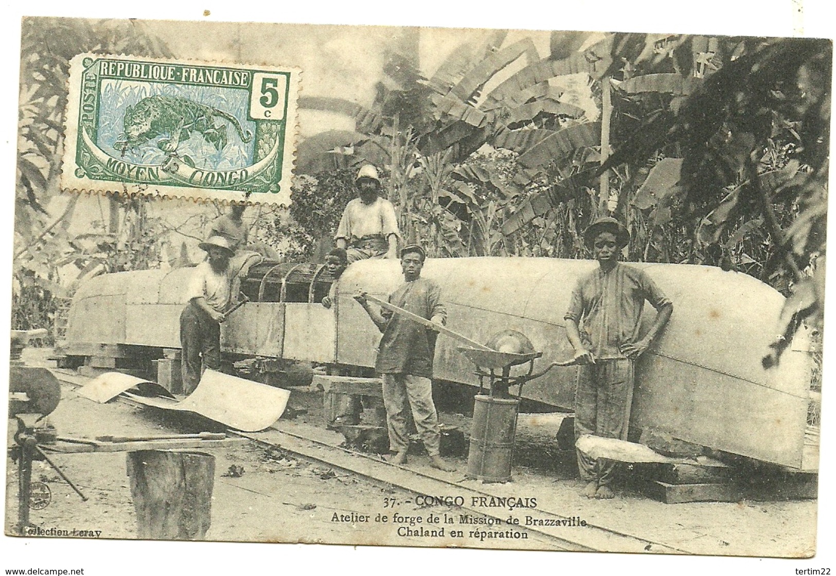 ( AFRIQUE   )  (CONGO FRANCAIS  )( METIERS    ) ( BRAZZAVILLE  ) ATELIER DE FORGE DE LA MISSION DE BRAZAVILLE CHALAND EN - Brazzaville