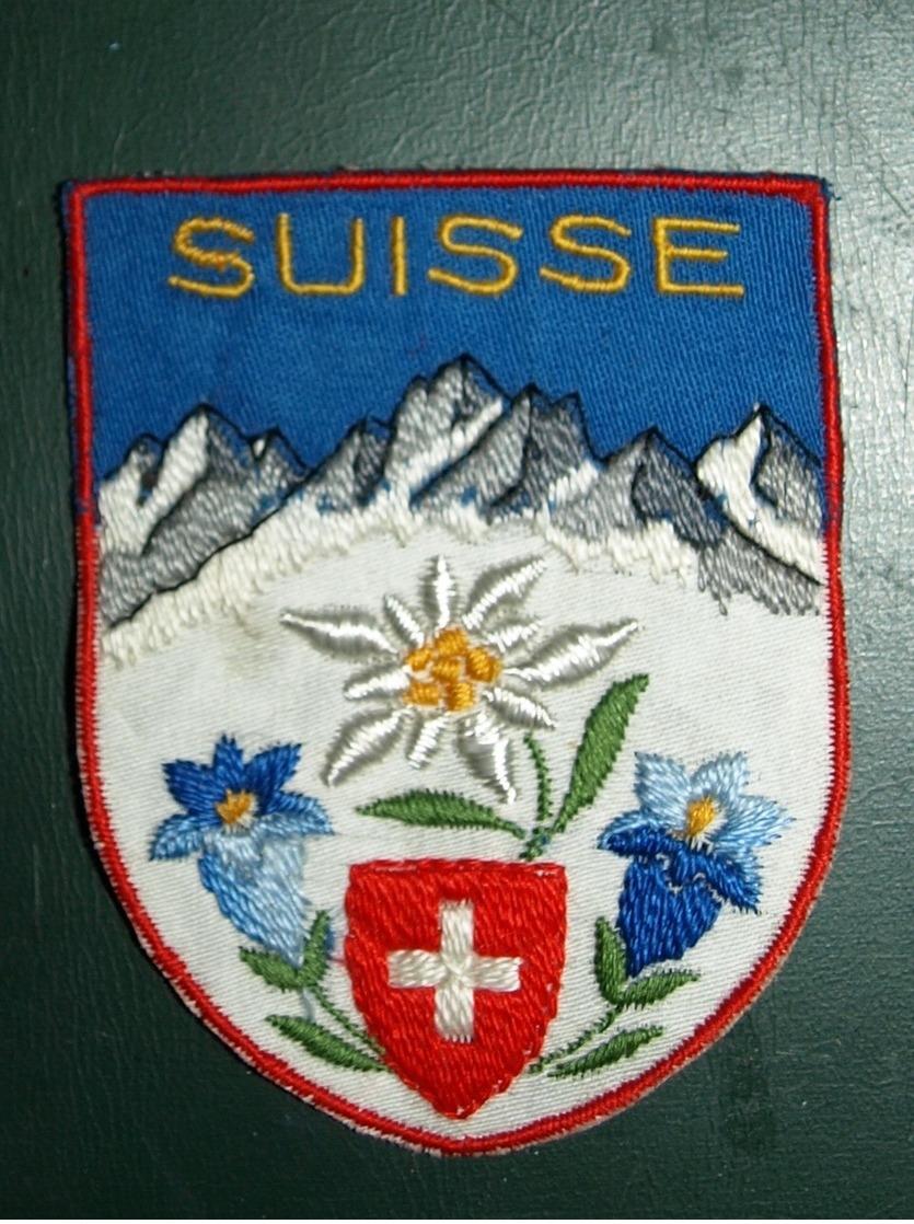 ECUSSON  TOURISTIQUE TISSUS  SUISSE - Ecussons Tissu