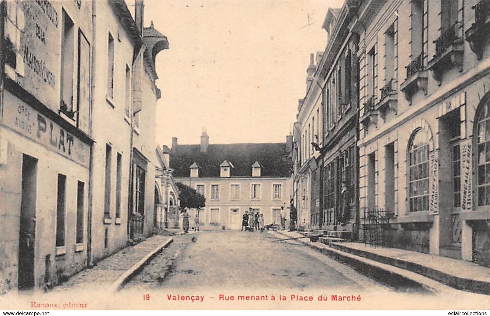 Valençay           36          Rue Menant A La Place Du Marché    (voir Scan) - Andere & Zonder Classificatie